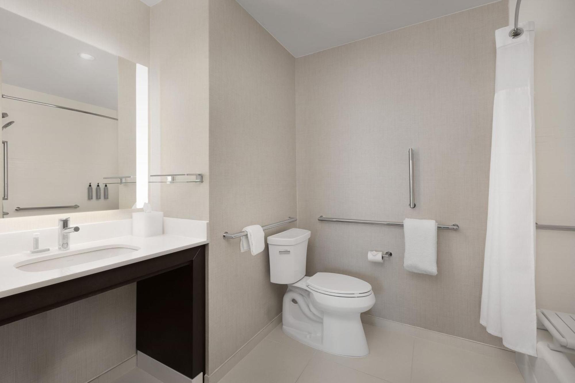 Residence Inn Kenwood Zewnętrze zdjęcie